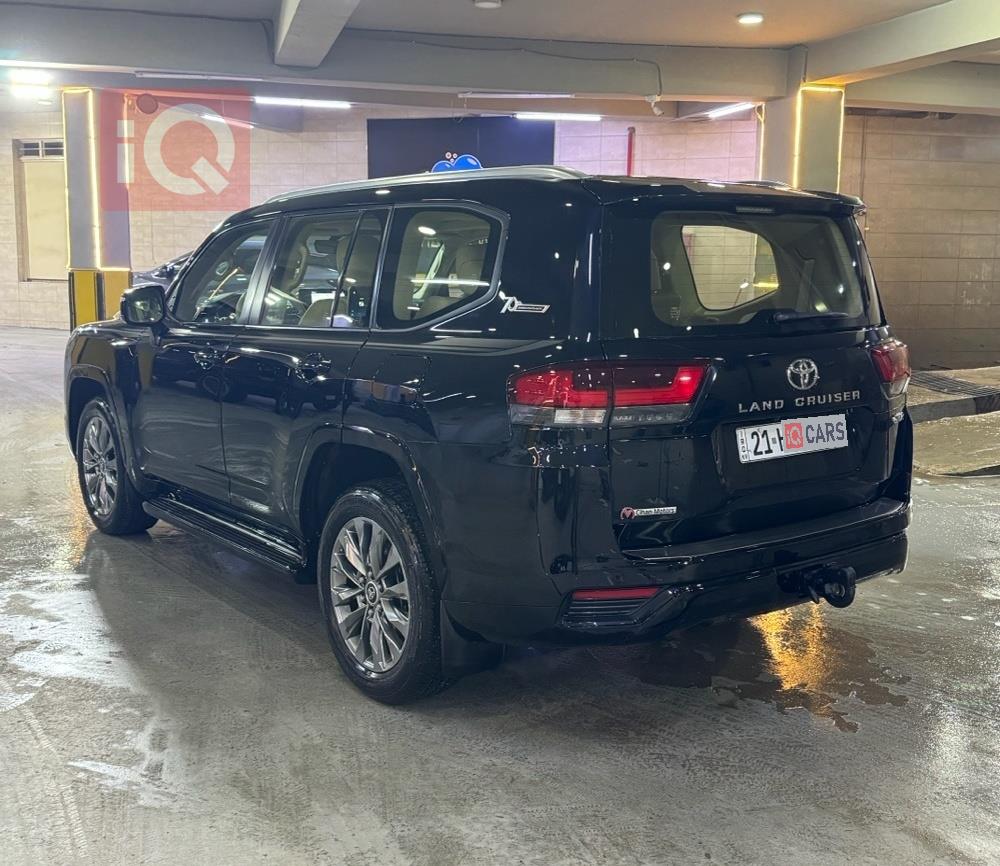 تويوتا لاندكروزر